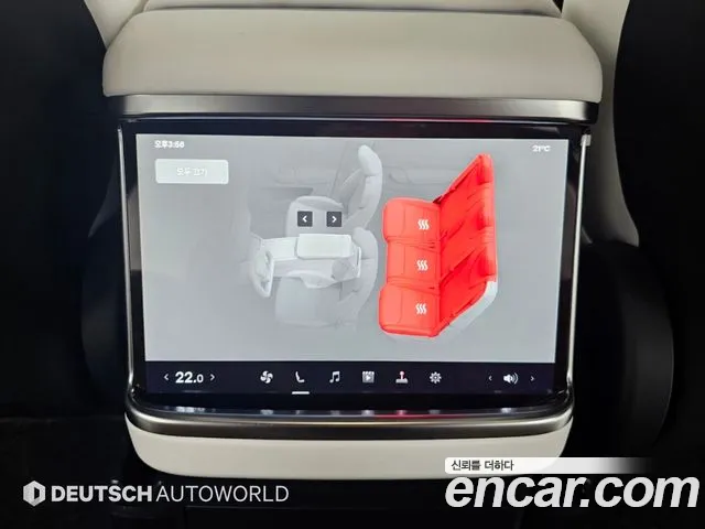 Tesla Model X — Фото автомобиля 12
