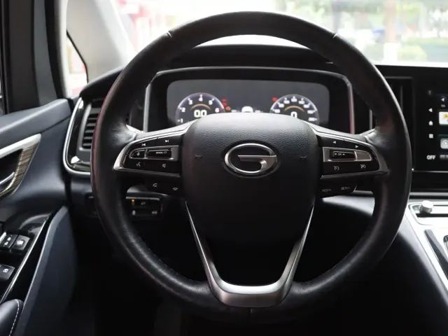 GAC Trumpchi M8 — Фото автомобиля 14