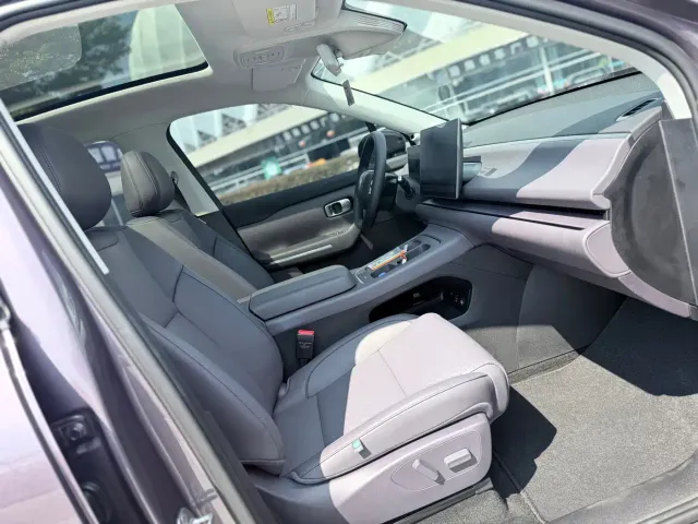 Leapmotor C10 — Фото автомобиля 12