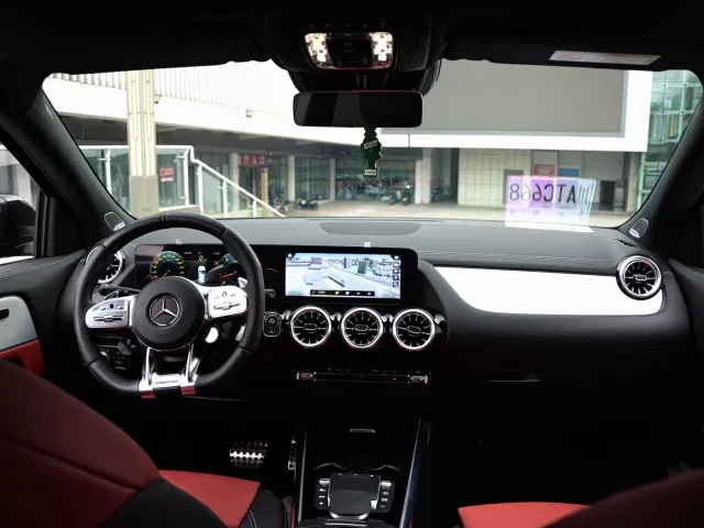 Mercedes-Benz GLA-Class AMG — Фото автомобиля 16