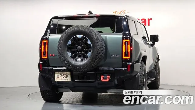 GMC Hummer EV — Фото автомобиля 4