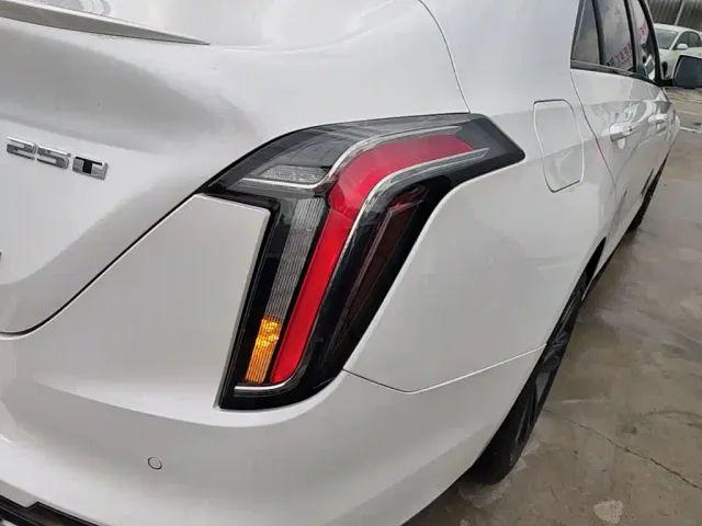 Cadillac CT4 — Фото автомобиля 23