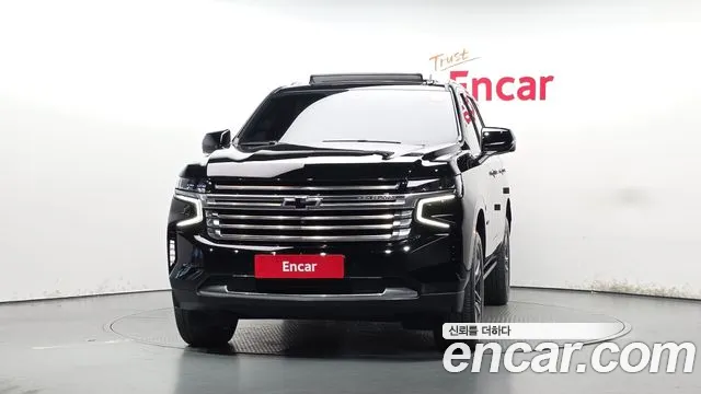 Chevrolet Tahoe — Фото автомобиля 3