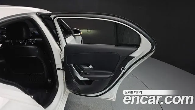Mercedes-Benz A-Class — Фото автомобиля 25
