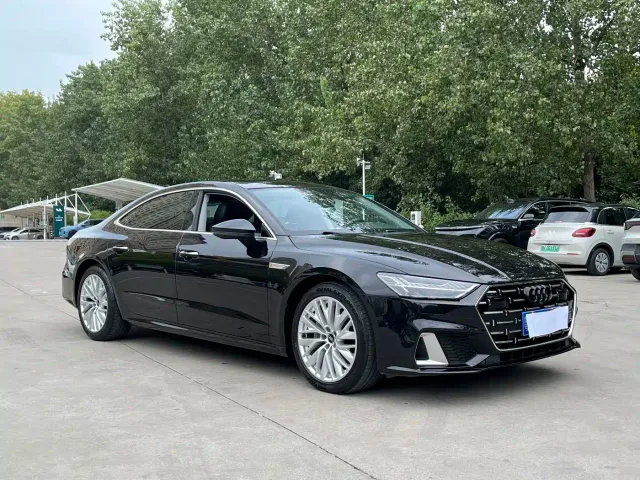 Audi A7L — Фото автомобиля 3