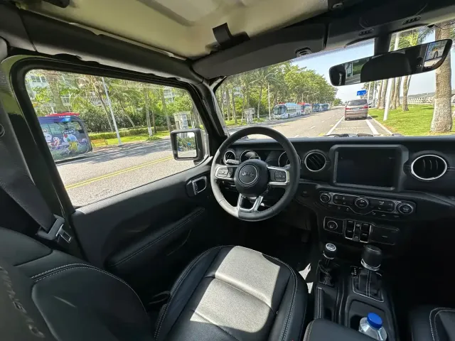 Jeep Gladiator — Фото автомобиля 22
