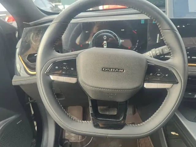 Changan X5 Plus — Фото автомобиля 10