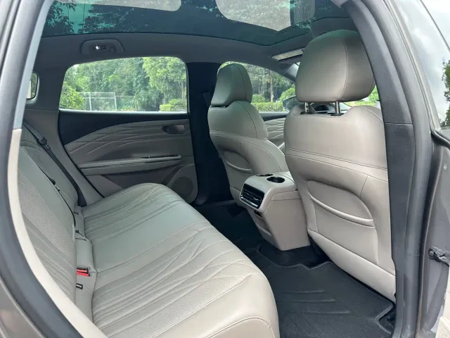 Geely Galaxy Xingyao 8 — Фото автомобиля 27
