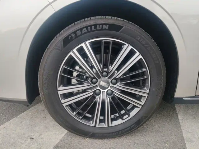 Geely Galaxy Stellar 6 — Фото автомобиля 22