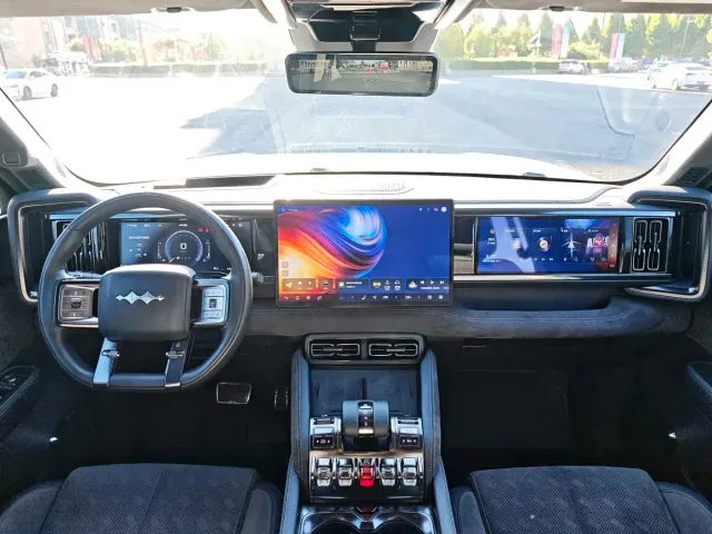 BYD FangChengBao Leopard 5 — Фото автомобиля 12