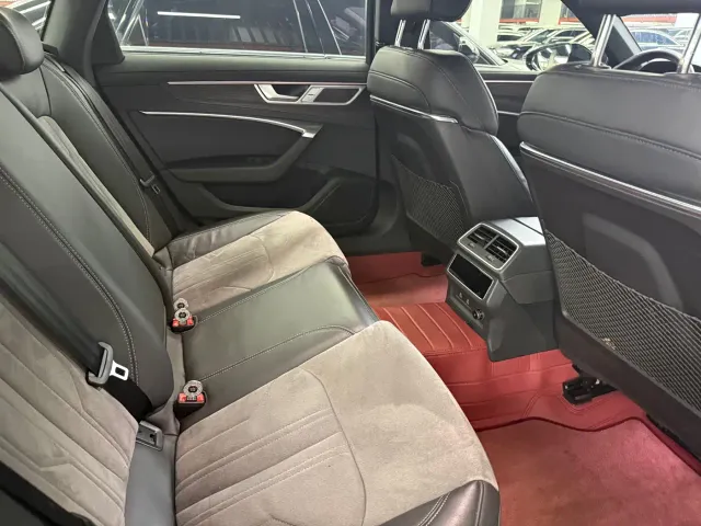 Audi A6L — Фото автомобиля 10