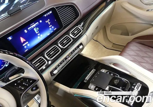 Mercedes-Benz GLS-Class — Фото автомобиля 16