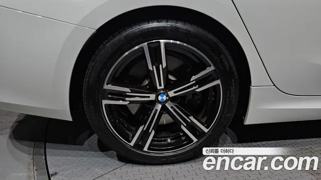 BMW 3-Series 3 серия (G20) 320i M Sport — Фото автомобиля 5