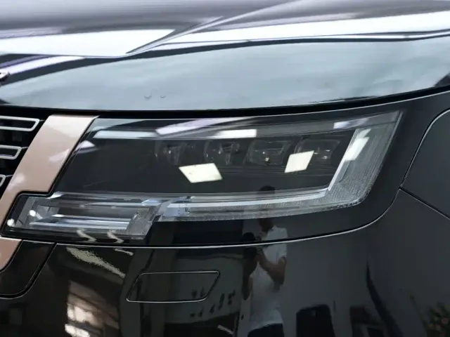 Land Rover Range Rover — Фото автомобиля 2