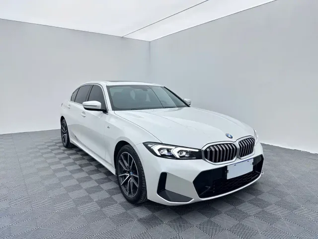 BMW 3 Series — Фото автомобиля 3