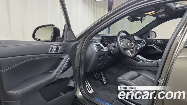 BMW X6 xDrive40i M Sport — Фото автомобиля 10