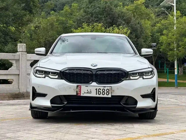 BMW 3 Series — Фото автомобиля 2