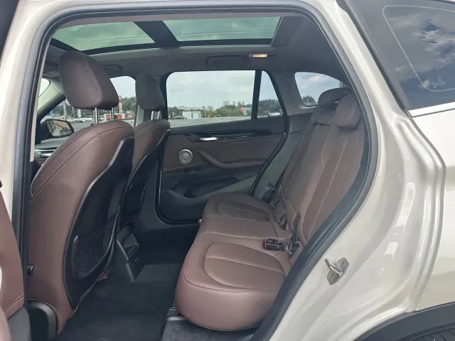 BMW X1 — Фото автомобиля 5