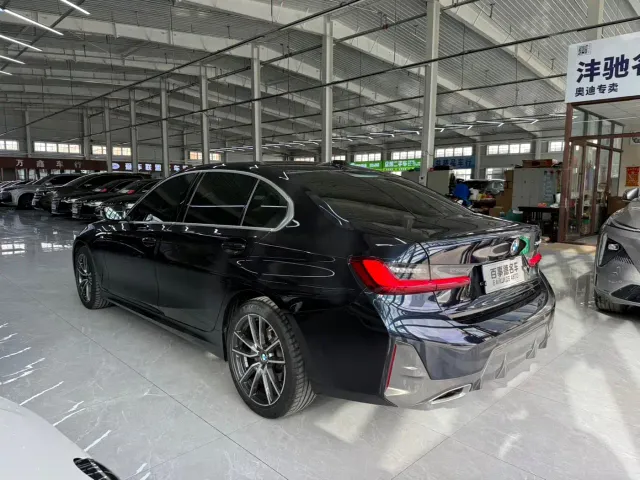BMW 3 Series — Фото автомобиля 7