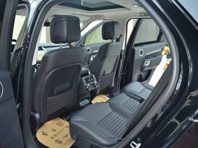 Land Rover Discovery — Фото автомобиля 5