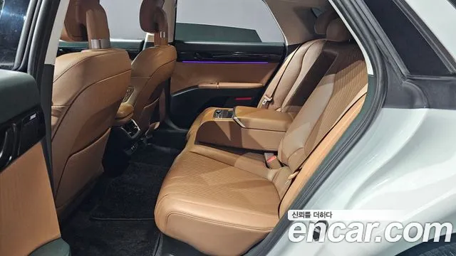 Hyundai Grandeur GN7 — Фото автомобиля 18