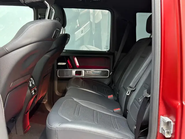 Mercedes-Benz G-Class — Фото автомобиля 12