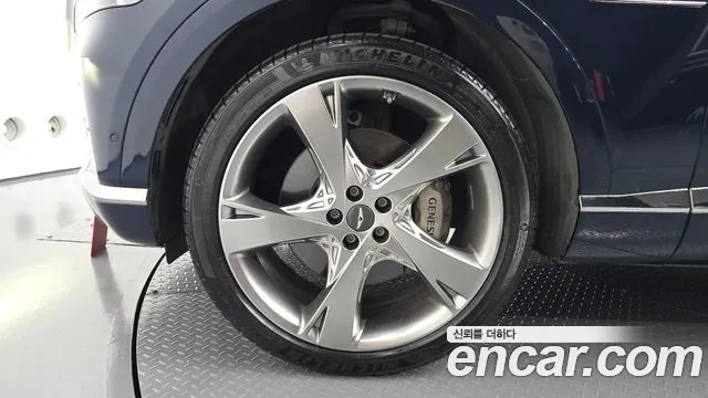 Genesis GV80 — Фото автомобиля 5
