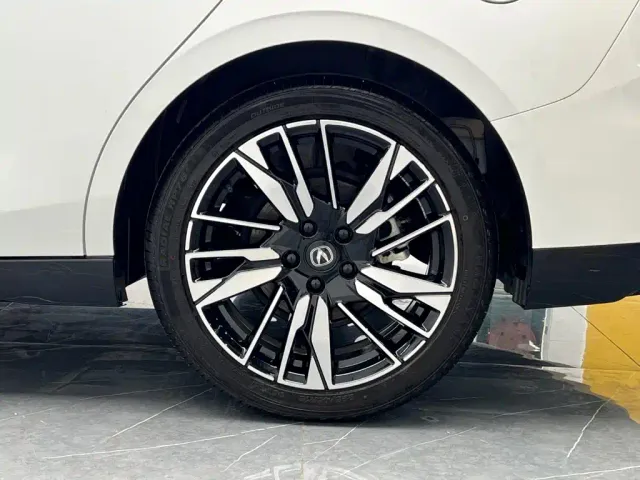 Changan Eado — Фото автомобиля 24