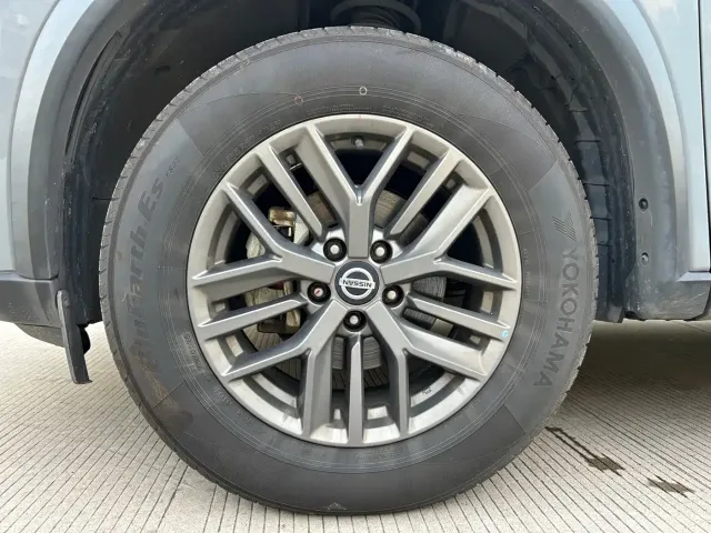 Nissan X-Trail — Фото автомобиля 23