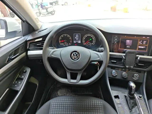Volkswagen Bora — Фото автомобиля 10