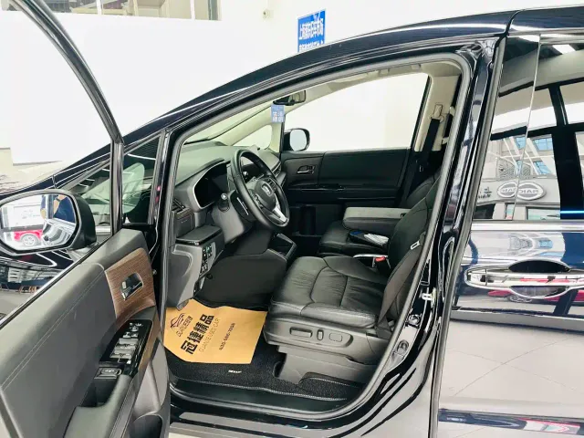 Honda Odyssey — Фото автомобиля 4