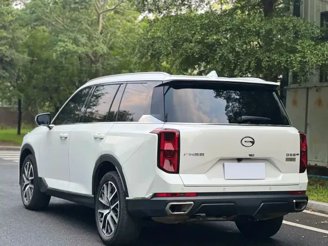 GAC Trumpchi GS8 — Фото автомобиля 14