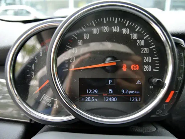MINI Hatch — Фото автомобиля 7