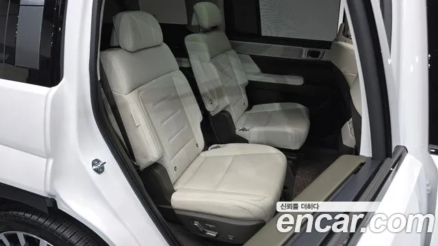 Hyundai Santa Fe — Фото автомобиля 18