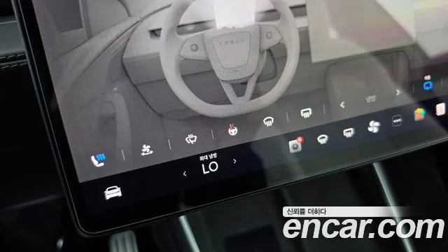 Tesla Model Y — Фото автомобиля 27