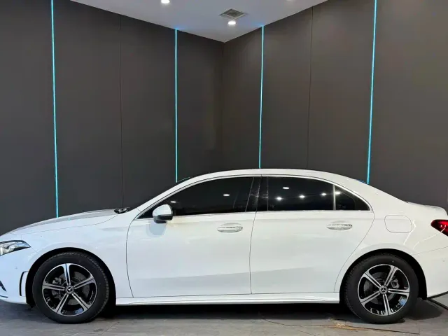 Mercedes-Benz A-Class — Фото автомобиля 4