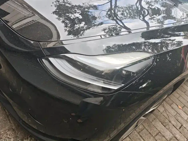 Tesla Model Y — Фото автомобиля 5
