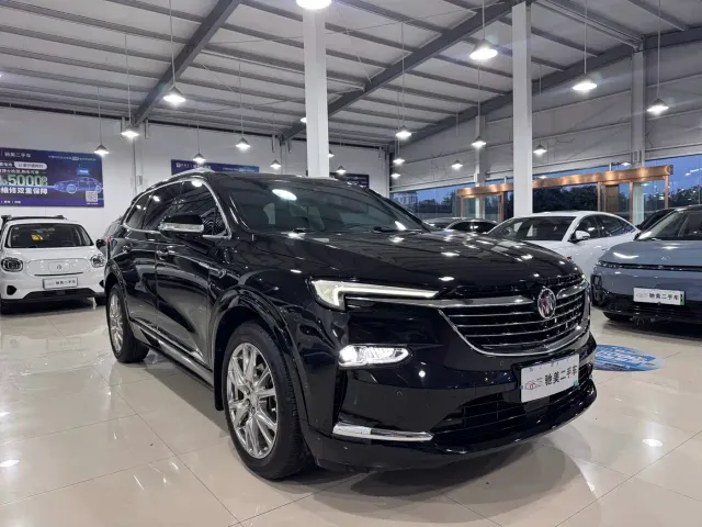 Buick Enclave — Фото автомобиля 3