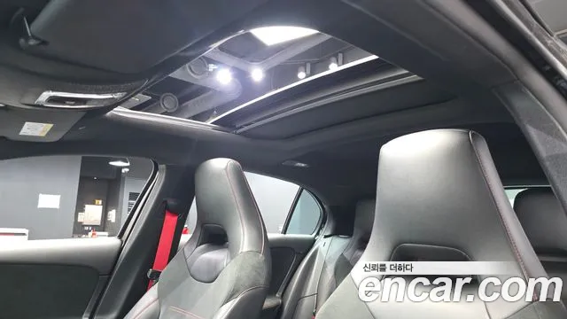 Mercedes-Benz A-Class W177 — Фото автомобиля 16