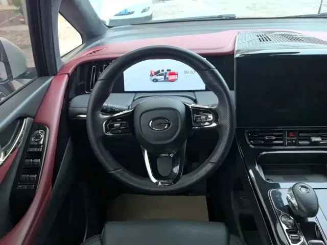 GAC Trumpchi Trumpchi M8 2023 Model Master Series 400T Ultimate Edition — Фото автомобиля 10