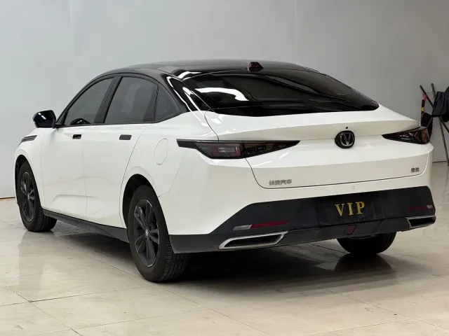 Changan Lamore — Фото автомобиля 9