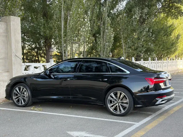 Audi A6L — Фото автомобиля 21