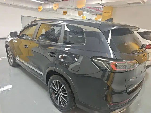 Chery Tiggo 8 PLUS — Фото автомобиля 4