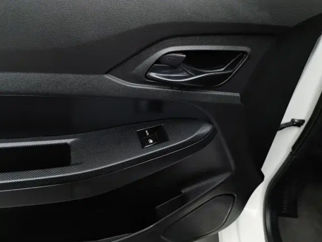 Wuling Hongguang — Фото автомобиля 9