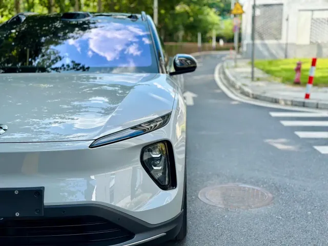 Nio ES6 — Фото автомобиля 9