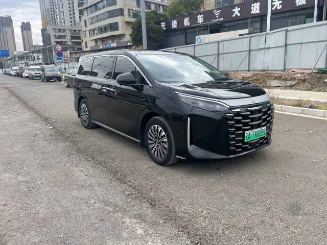 BYD Xia — Фото автомобиля 3