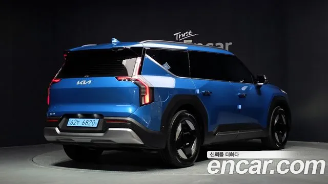 Kia EV9 — Фото автомобиля 2