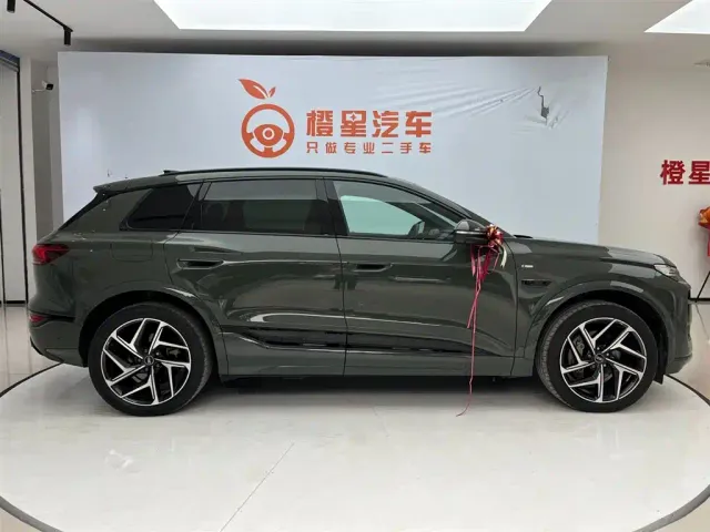 Audi Q6L e-tron — Фото автомобиля 4
