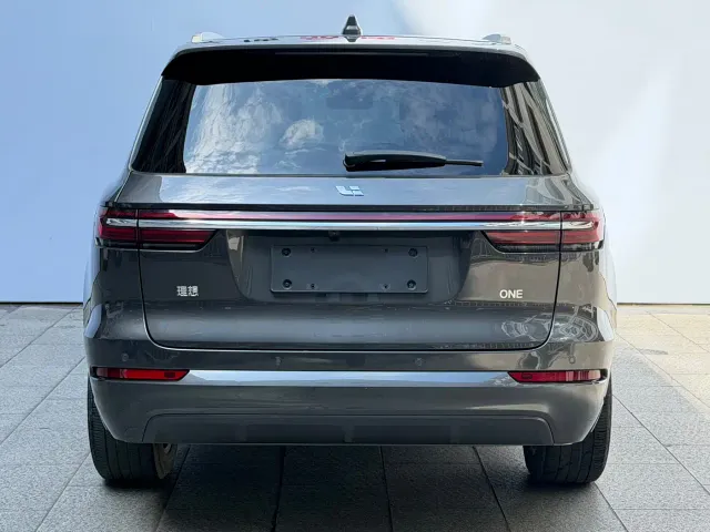 Li Auto ONE — Фото автомобиля 17