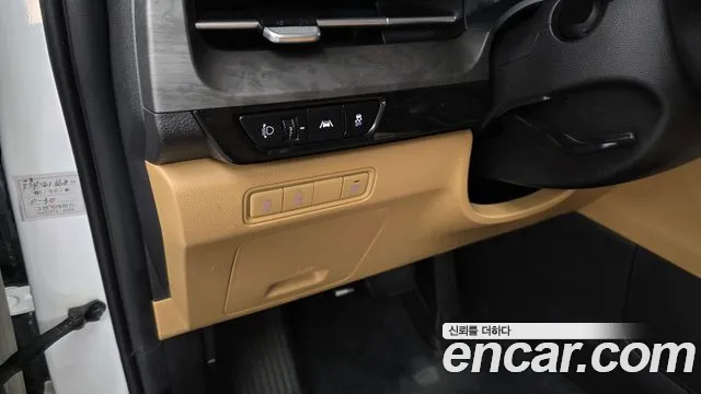 Kia Canival Carnival 4 поколение Бензин 9 мест Prestige — Фото автомобиля 18